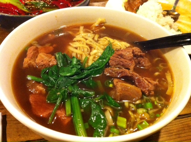 Leong's Legends 牛肉入り麺